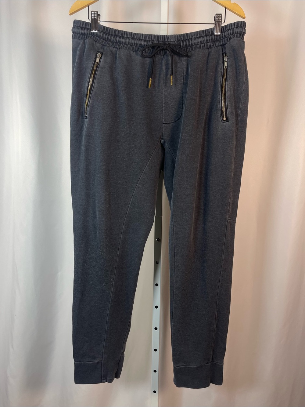 No Boundaries Men’s Large Dark Charcoal Drawstring Joggers Zipper Pockets Casual